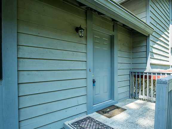 4th image of 2917 Harold Dean Dr