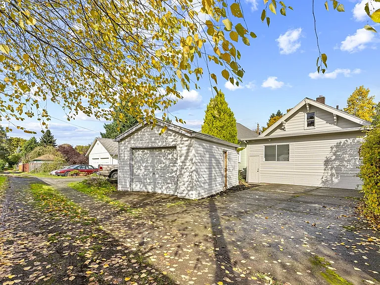 5514 N Syracuse St — Photo 29