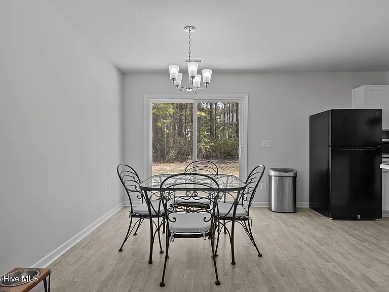 821 Conductor Ct — Photo 13