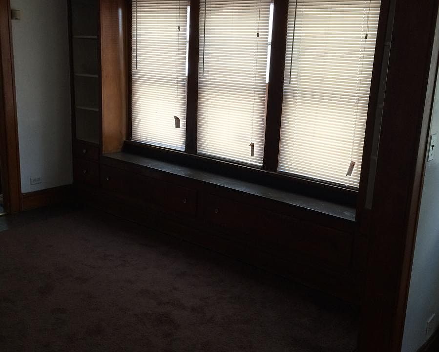 2nd image of 17723 Colonial Heights Blvd