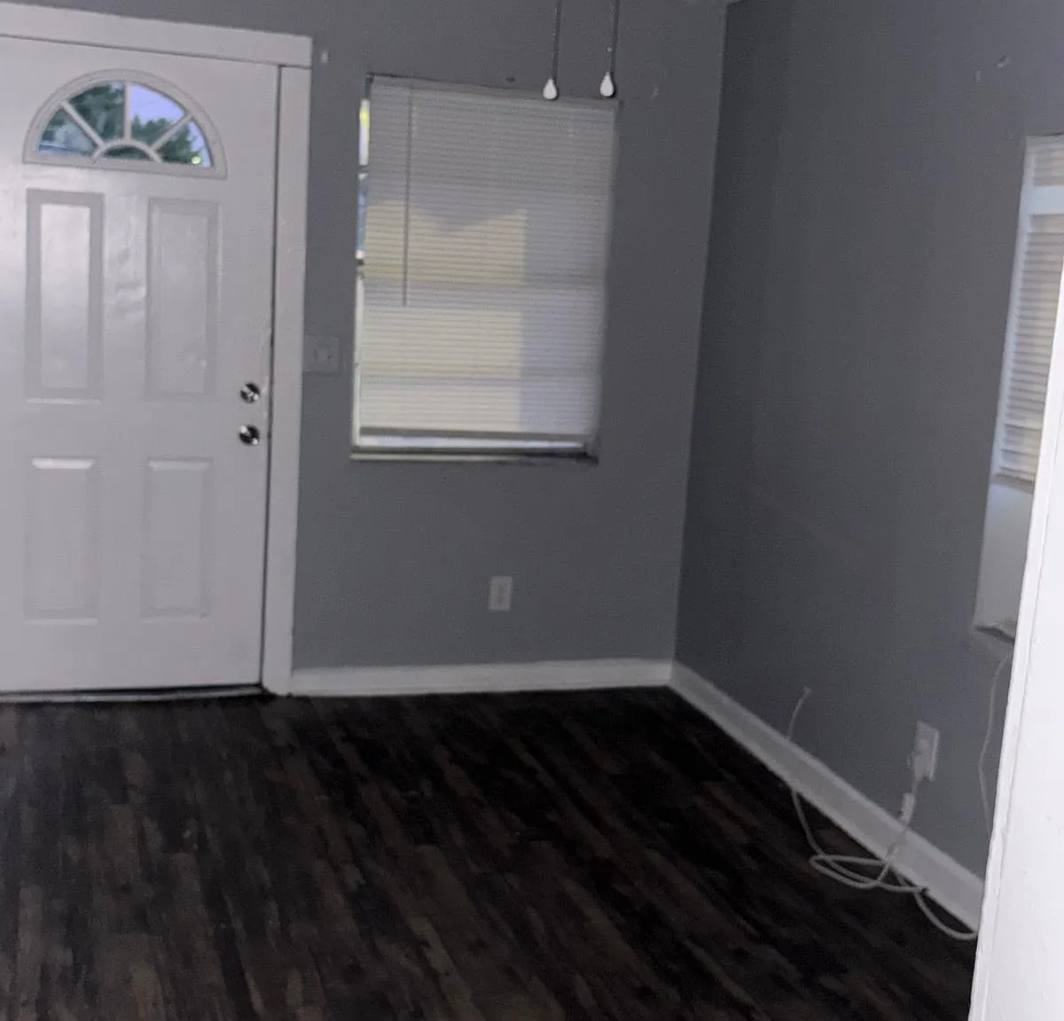 2 bed, 700 sqft, $1,200 — Photo 2
