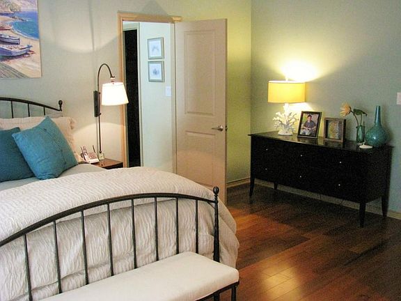 3rd image of 1203 Beaconsfield Ln APT 207
