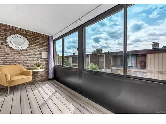 3rd image of 110 Groton Dr APT 3