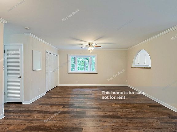 3rd image of 2640 Barwick Dr