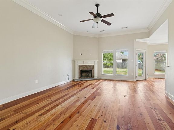 2nd image of 1510 5th St