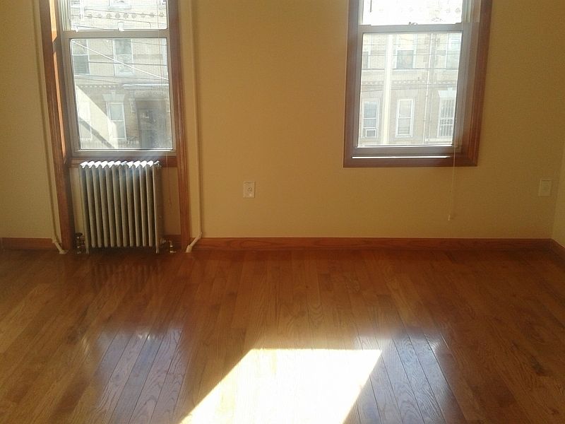 1st image of 3021 42nd St APT 2L
