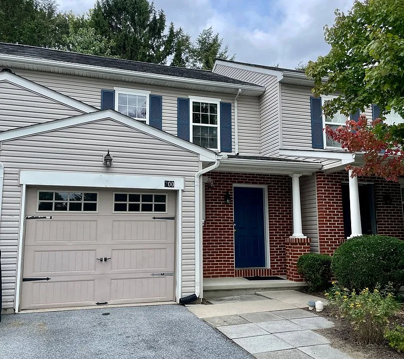 304 Horseshoe Loop