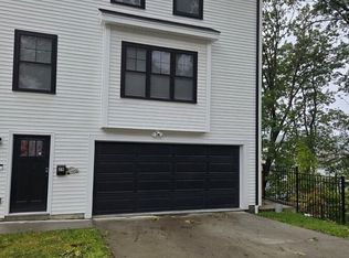 29 Milton St, Worcester, MA 01605