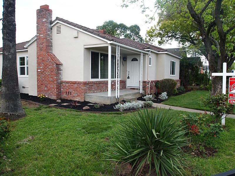 2nd image of 2003 59th St