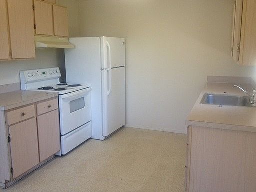 2nd image of 625 N 6th Ave #1