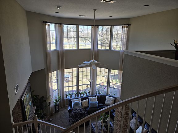 3rd image of 7604 Stoney Point Dr