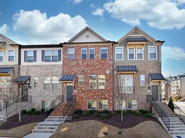 4496 Kerrington Ave — Photo 1