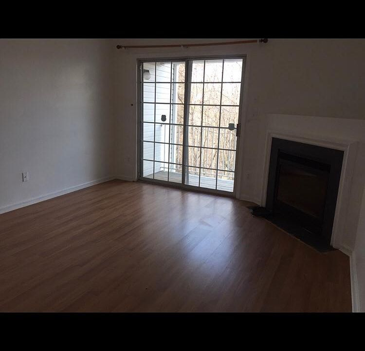 1st image of 1534 Waterford Dr #1534