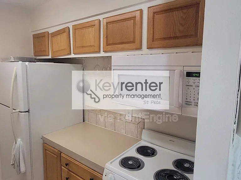 151 Medallion Blvd #G — Photo 7