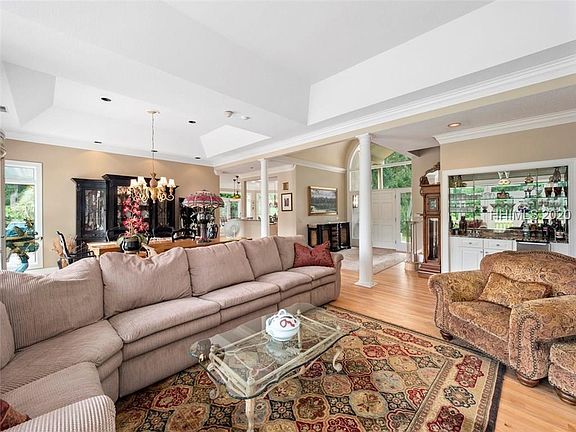 5th image of 354 Long Cove Dr