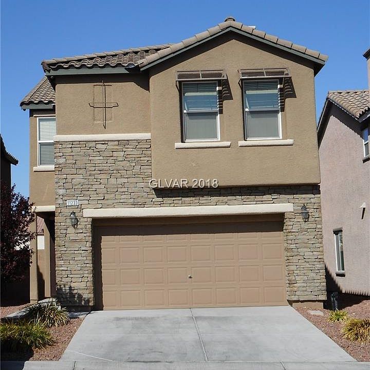 1st image of 11233 Victoria Medici St