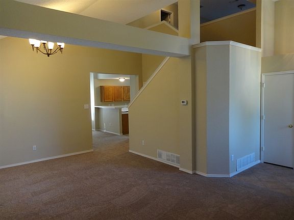 3rd image of 2617 Hidden Springs Dr
