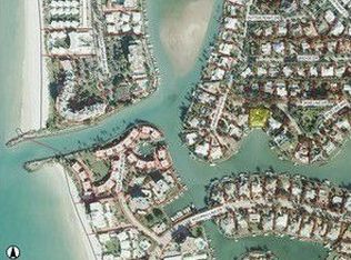 755 Parkview Ln, Naples, FL 34103