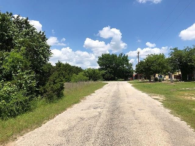 2nd image of 5822 Belaire Cir