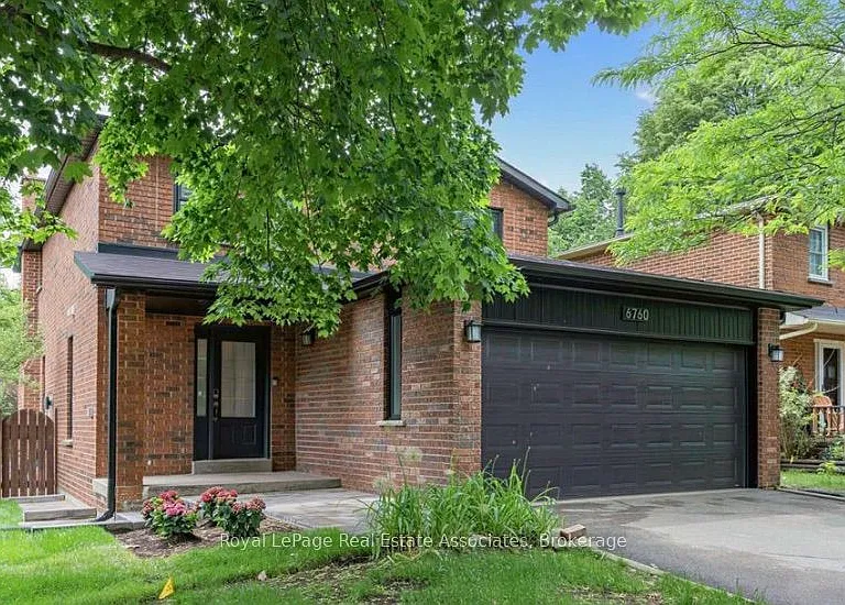 6760 Dolmage Ct — Photo 26