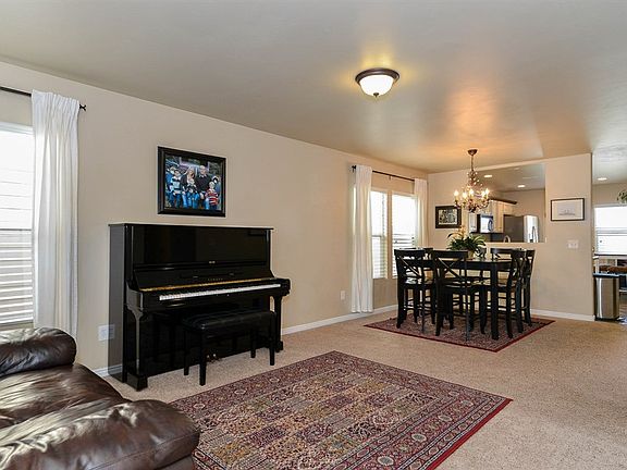 3rd image of 11759 Zephyr Way