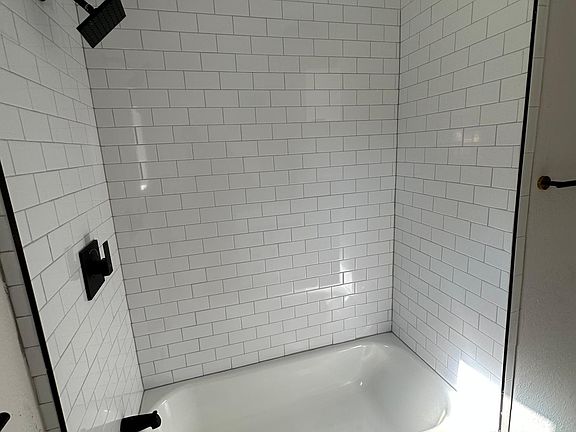 4th image of 1314 Shepherd Ave