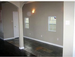 1st image of 2472 Gladiolus St