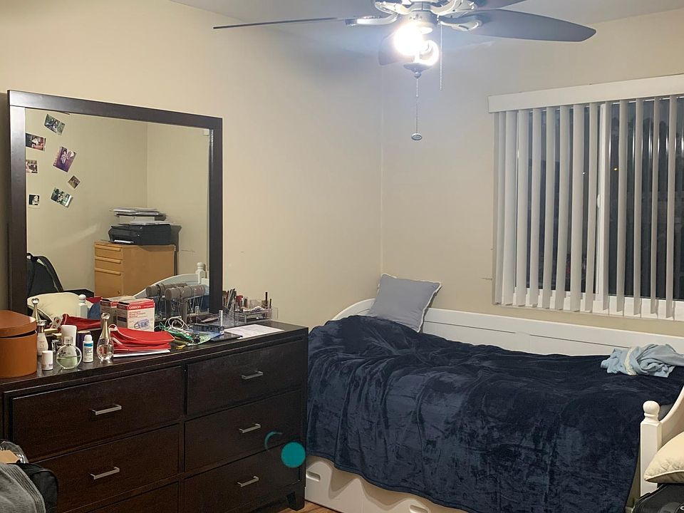 2nd image of 1418 E Maple St APT 3