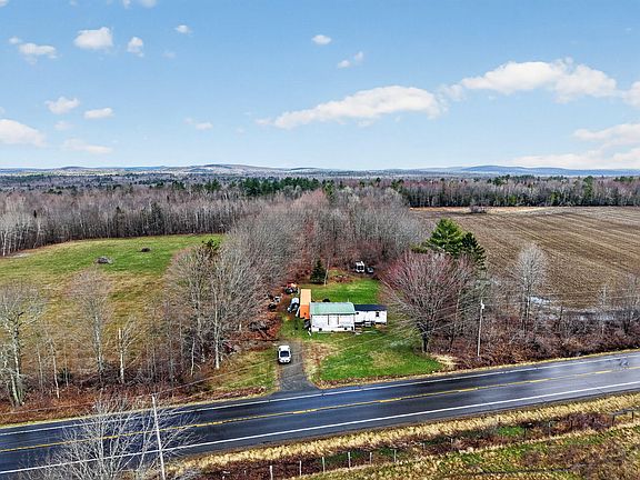 2nd image of 401 Canaan Road