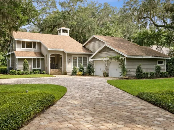 111 Sea Marsh Rd, Fernandina Beach, FL 32034