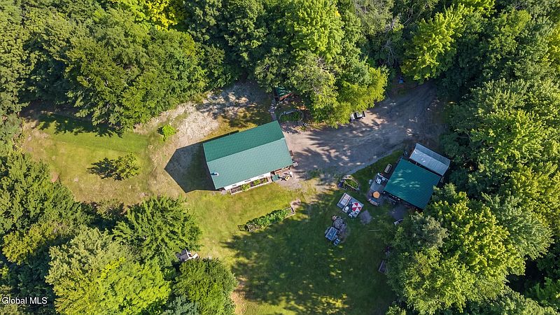 3rd image of 159 Seven Ponds Road