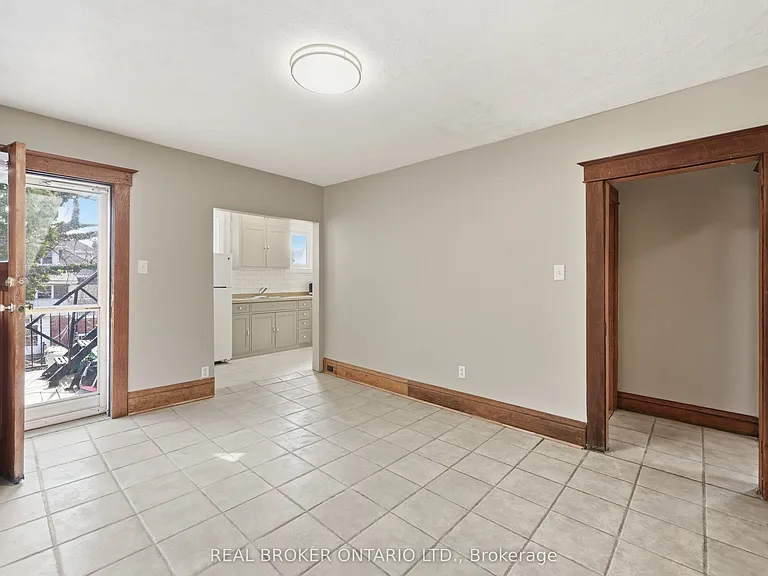 65 Fairholt Rd S #2 — Photo 17