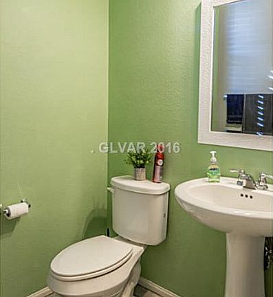 4th image of 308 Woodsfield Ct