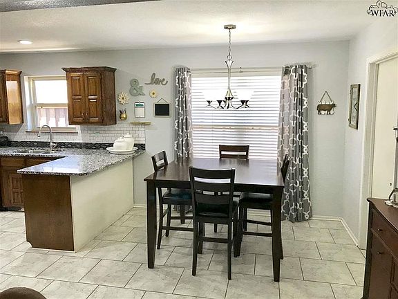 4th image of 5210 Brookwood Dr