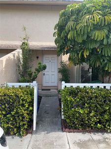 1727 B NW 80th Ave #B, Pompano Beach, FL, 33063