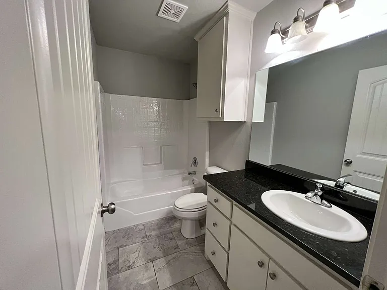 11908 Evanston Ave #A — Photo 11
