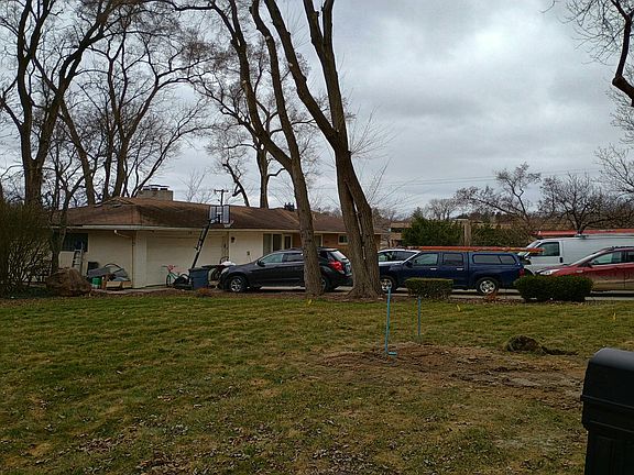 3rd image of 54 Hillsdale Rd