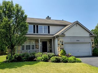 1721 Montclair Ct, Elgin, IL 60123