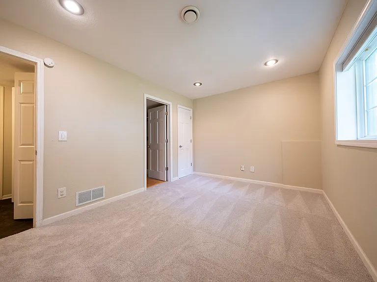6808 158th St W — Photo 25