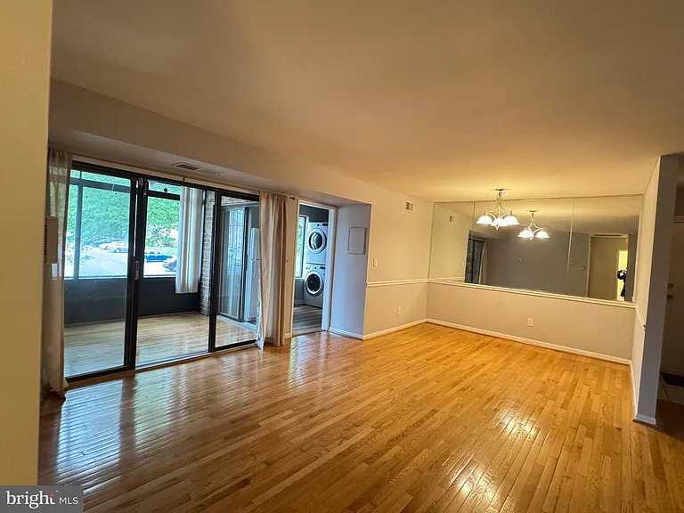 5482 Cedar Ln #B-2 — Photo 21