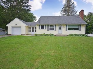 3954 Greenfield Rd, Uniontown, OH 44685