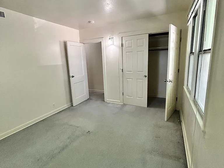6223 W Everett St — Photo 7