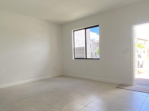 5th image of 20711 NE 7th Pl #20711