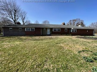 156 Maplewood Ests, Scott Depot, WV 25560