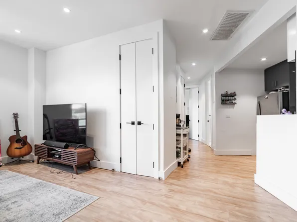 781 Washington Avenue image 6 of 29