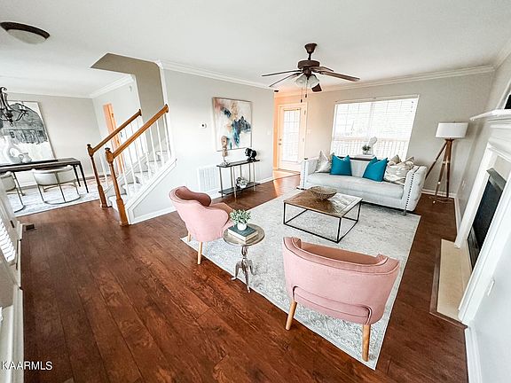 2nd image of 1824 Bombay Ln