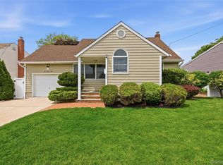 249 N 6th Street, Bethpage, NY 11714