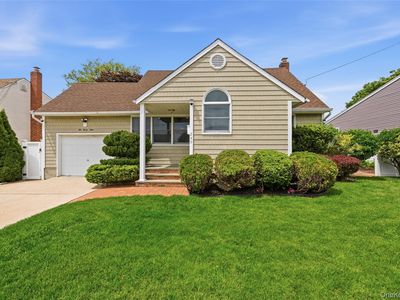 249 N 6th Street, Bethpage, NY, 11714