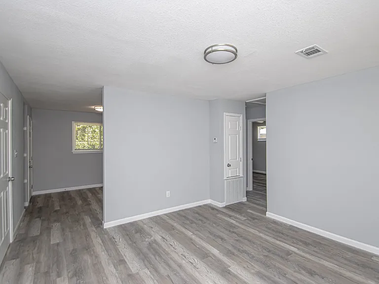 35 Hiland Pl #B — Photo 10