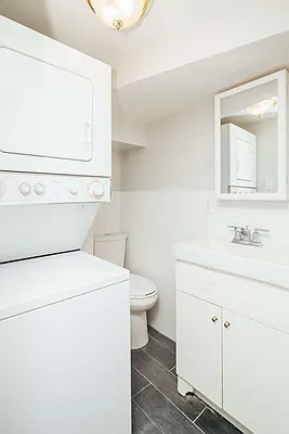 Rented by Nooklyn NYC LLC | media 13
